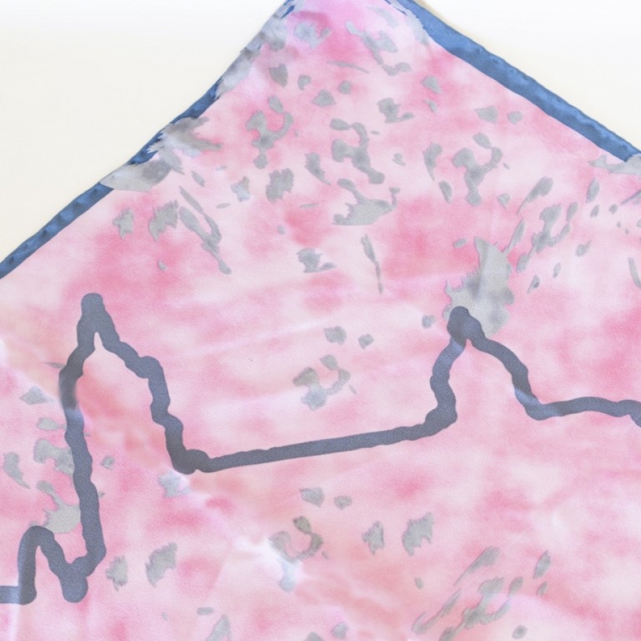 Pañuelo Grande de seda rosa